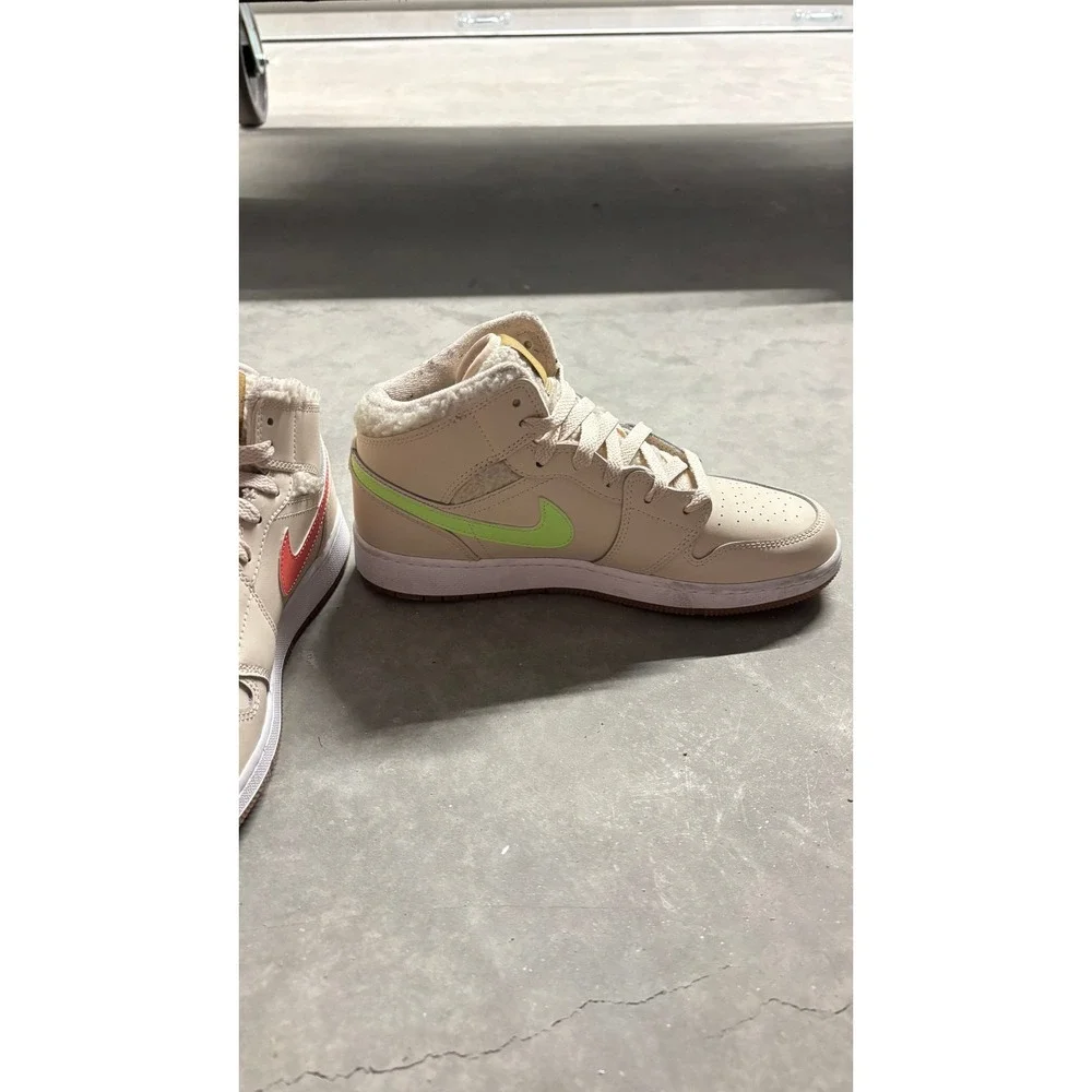 Jordan air mid